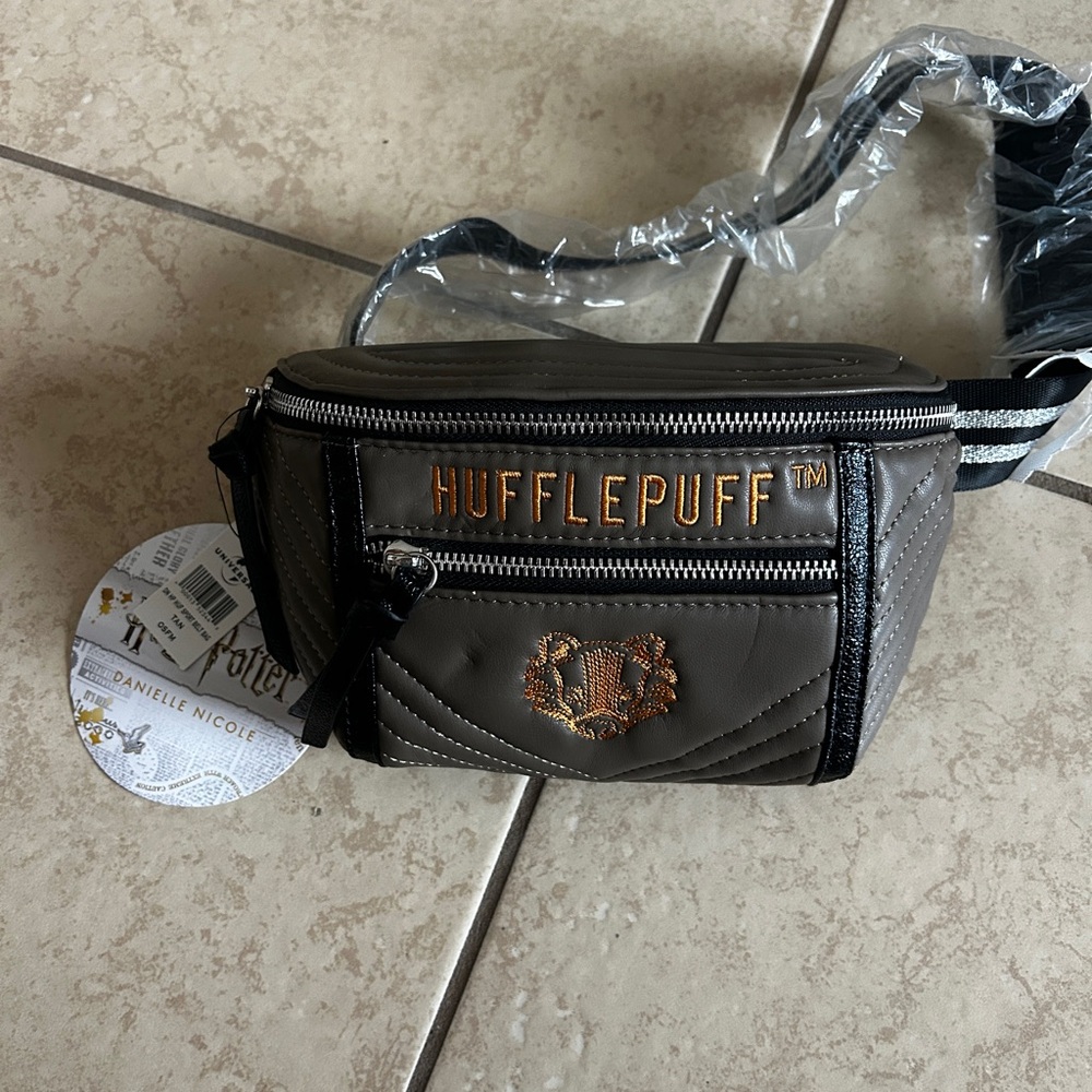 Hufflepuff Gray Belt Bag